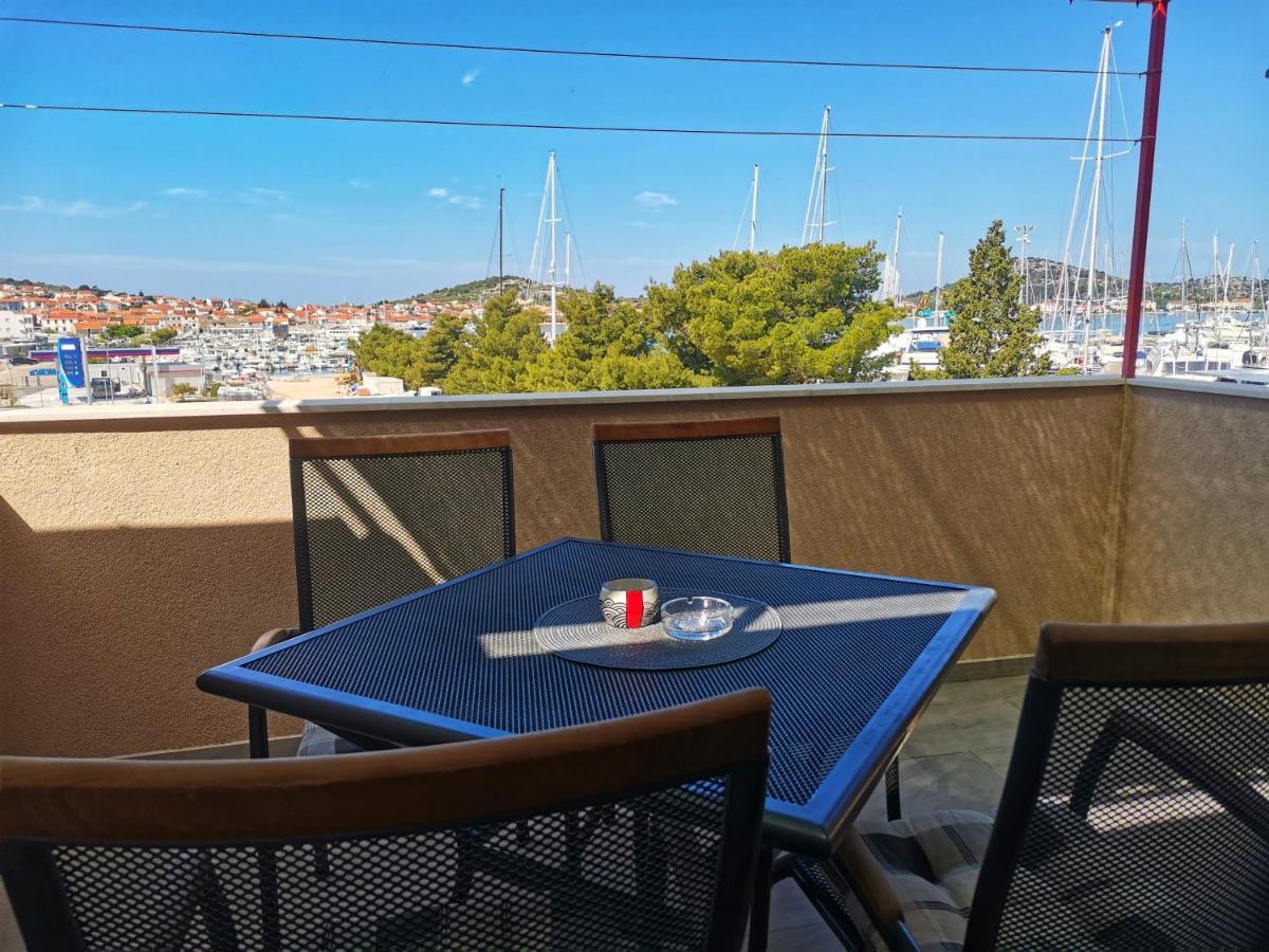 Apartment Hramina Murter Esterno foto